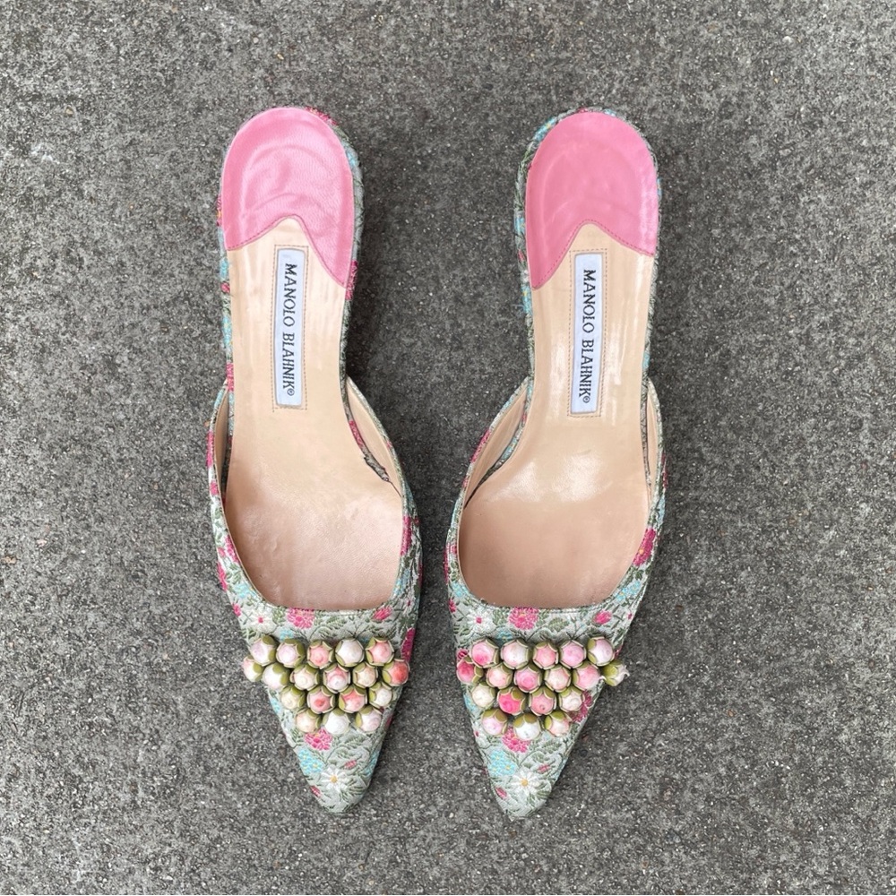 Manolo Blahnik Floral Appliqué Multicolour Floral Print Mule Heels